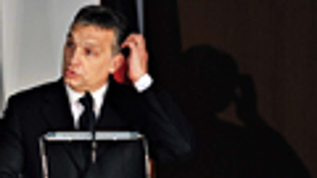 Saját árnyéka is üldözi a kormányt, Orbán Viktor, 2010-es ígéretek, kormány 2 éves évfordulója
