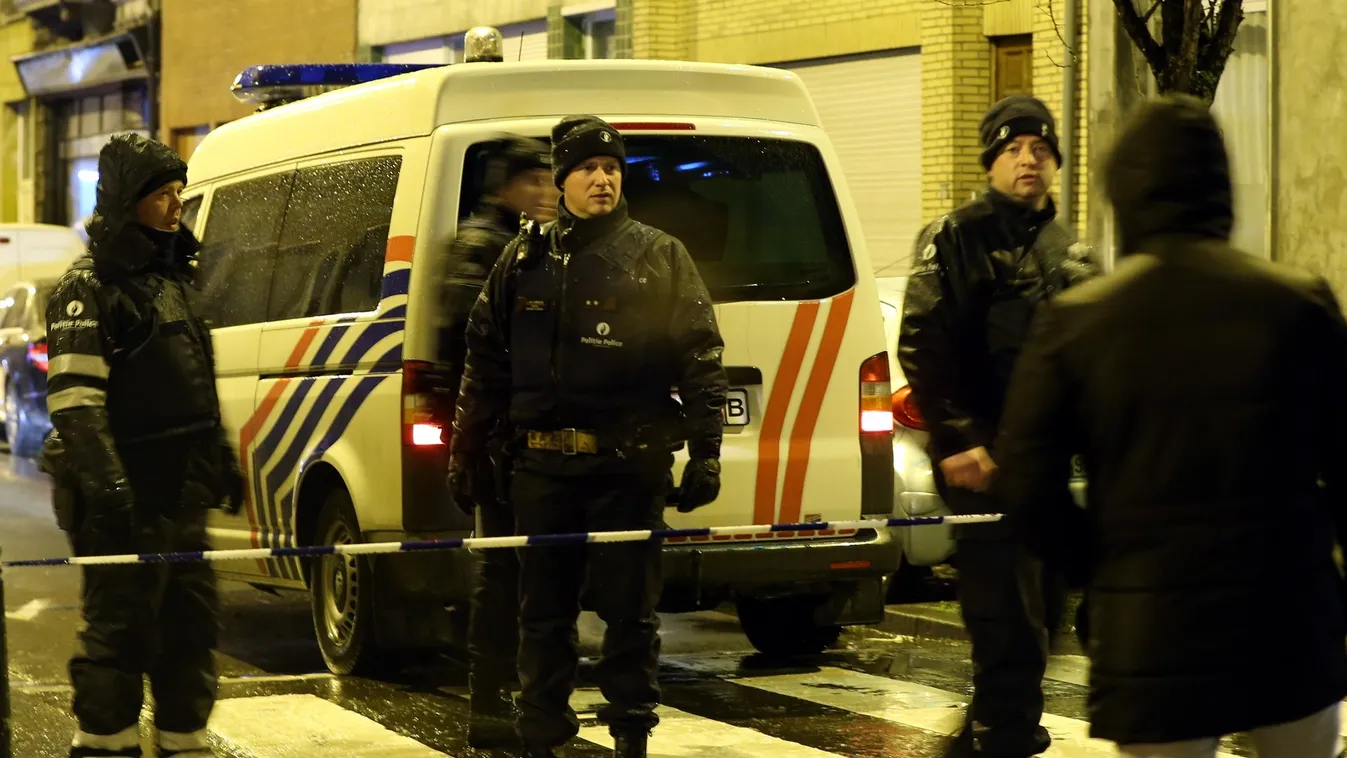 Brussels operation INVESTIGATION 2017 Belgium terror Police officers SEARCH Molenbeek BRUSSELS, BELGIUM - JANUARY 14: Police officers block the road during searches at Molenbeek district as part of an anti-terror operations in Brussels, Belgium on January