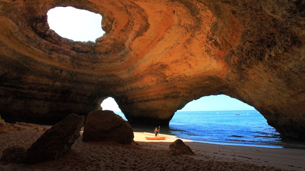 látványos barlangok Benagil 