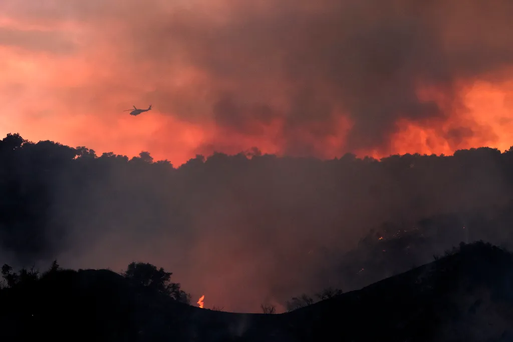 Erdőtűz Kaliforniában, 2021 május, galéria 