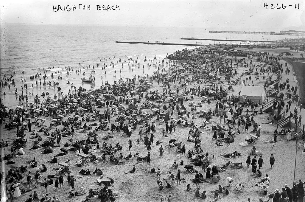 Brighton beach Brooklyn New York 1915 