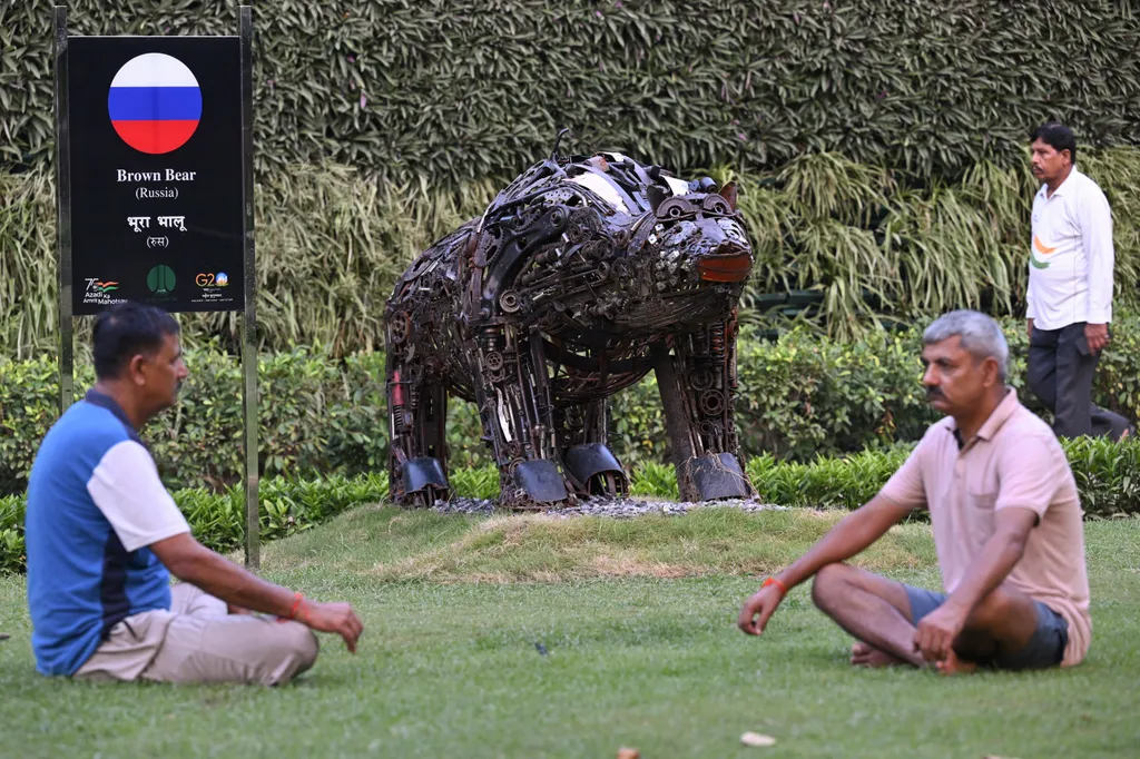 Vasból készült műalkotások díszítik ezt a különleges parkot Új-Delhiben, galéria, 2023 