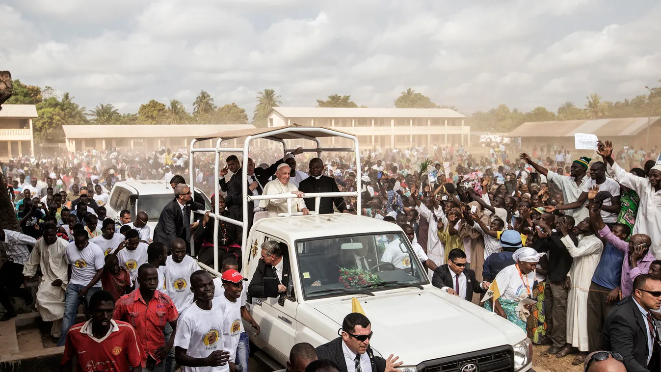 pápa autó afrika 