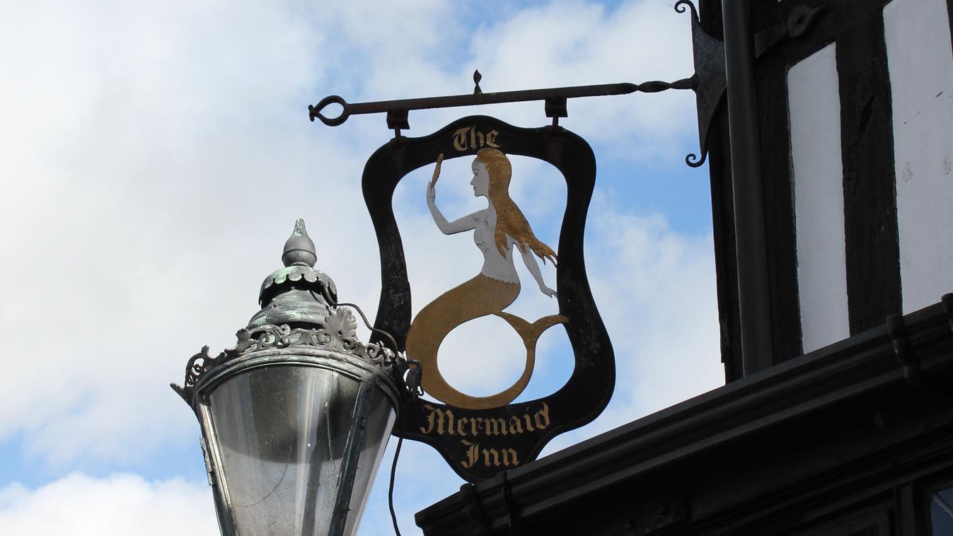 The Mermaid Inn; 1420-ban átépített, szállás, 31 szoba, Rosette étterem és bár, fogadó, Anglia, Sussex, Rye 