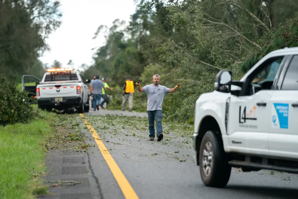 Florida, Idalia hurrikán, időjárás, 
  Hurricane Idalia Slams Into Florida's Gulf Coast GettyImageRank2 Color Image weather Horizontal 