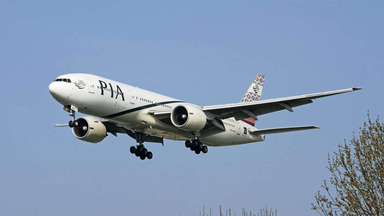 Pakistan International Airlines Boeing 777 