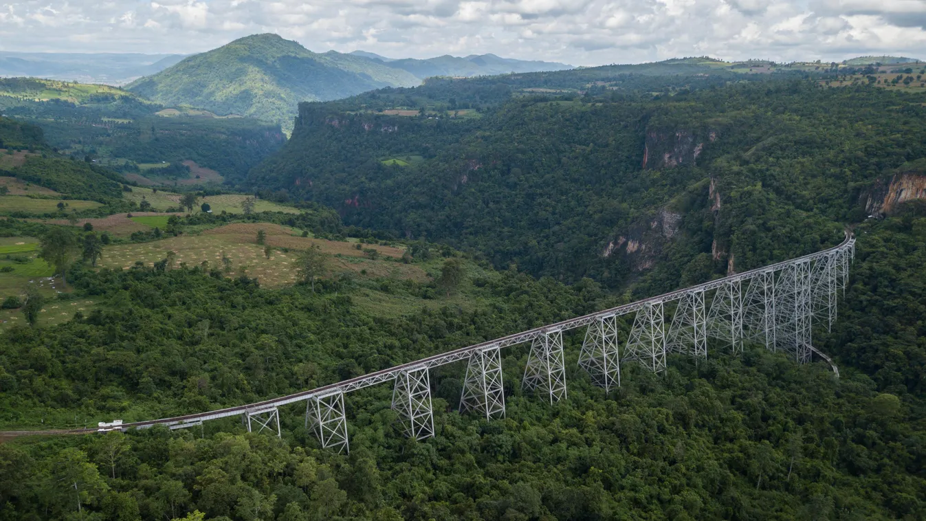 Félelmetes élmény átkelni a 250 méter magas vasúti völgyhídon, Goteik, galéria, 2022 