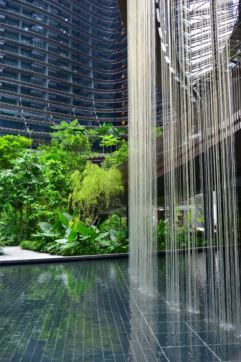 Marina One, Singapore, Szingapúr, Ingenhoven Architects 
Egyszerre környezetbarát és szép is ez az új ázsiai épület – galéria 