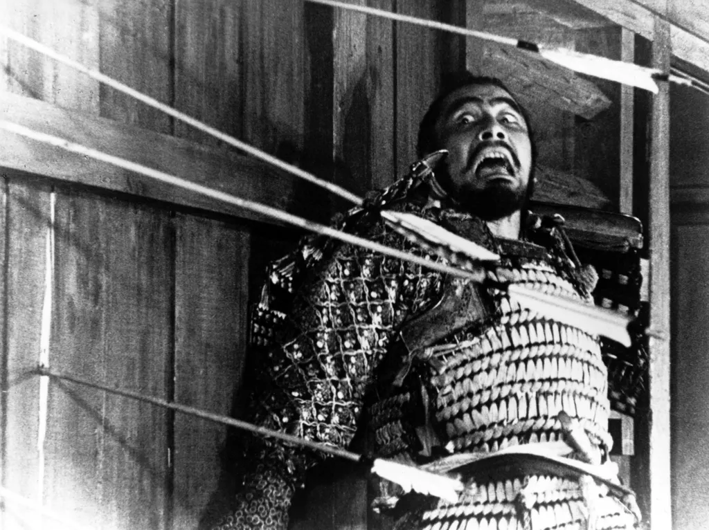 Kumonosu-jo Cinéma feudal Japan Adaptation of Macbeth shakespeare warrior arrows fear scream Horizontal MAN ATTACK SQUARE FORMAT 