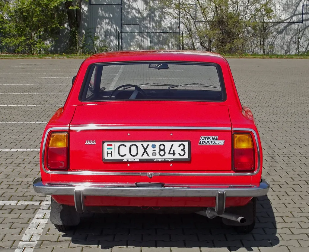 Fiat 128 Sport (1973) veteránteszt 