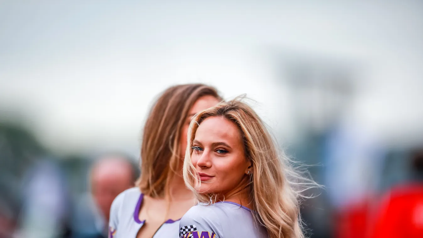 AUTO - WTCR  SLOVAKIA 2019 auto championnat du monde circuit course fia mai motorsport slovaquie tourisme wtcr Gridgirl at the grid during the 2019 FIA WTCR World Touring Car cup race of Slovakia at Slovakia Ring, from may 10 to 12 - Photo Marcel Langer /