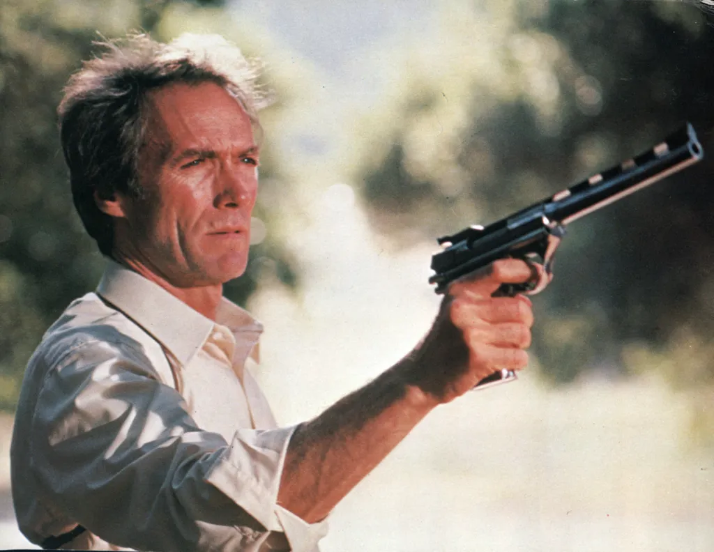 Sudden Impact (1983) usa Cinema pistolet revolver (arme weapon) Horizontal 