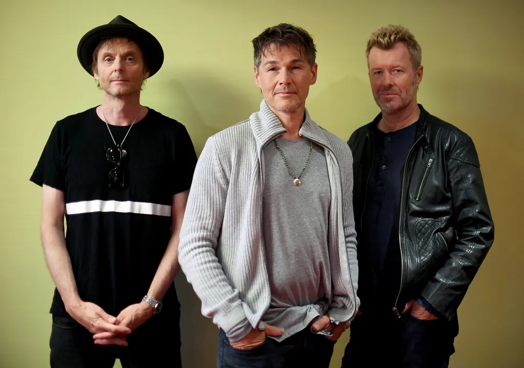 Norwegian band a-ha aha Pĺl Waaktaar-Savoy Pal Waaktaar-Savoy Morten Harket magne furuholmen 