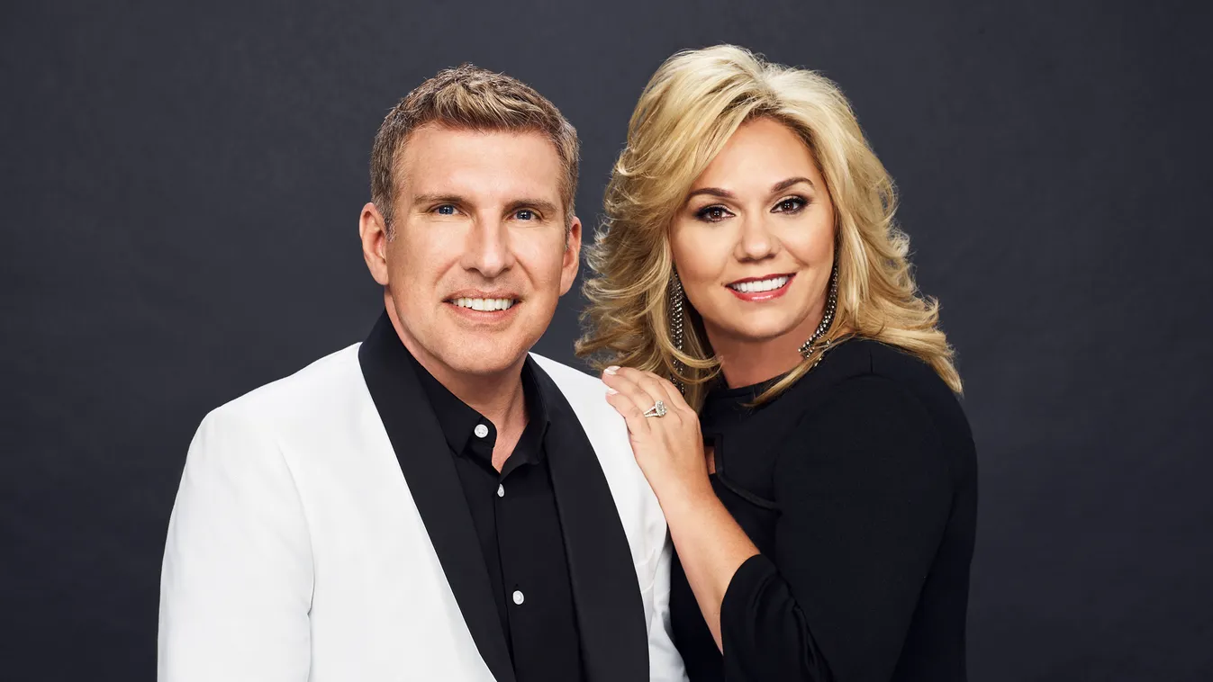 Chrisley Knows Best - Season 4 2010s Color image double two people Gallery Horizontal looking at camera NBCU Photo Bank NUP_172832 Portrait Reality Show seamless Season 4 select Smiling Studio CHRISLEY KNOWS BEST -- Season:4 -- Pictured: (l-r) Todd Chrisl