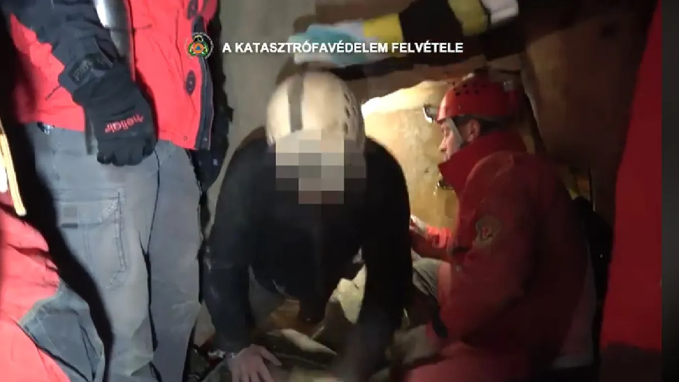 Papp Ferenc-barlang, barlangi mentés, barlang, mentők, Országos Katasztrófavédelmi Főigazgatóság 