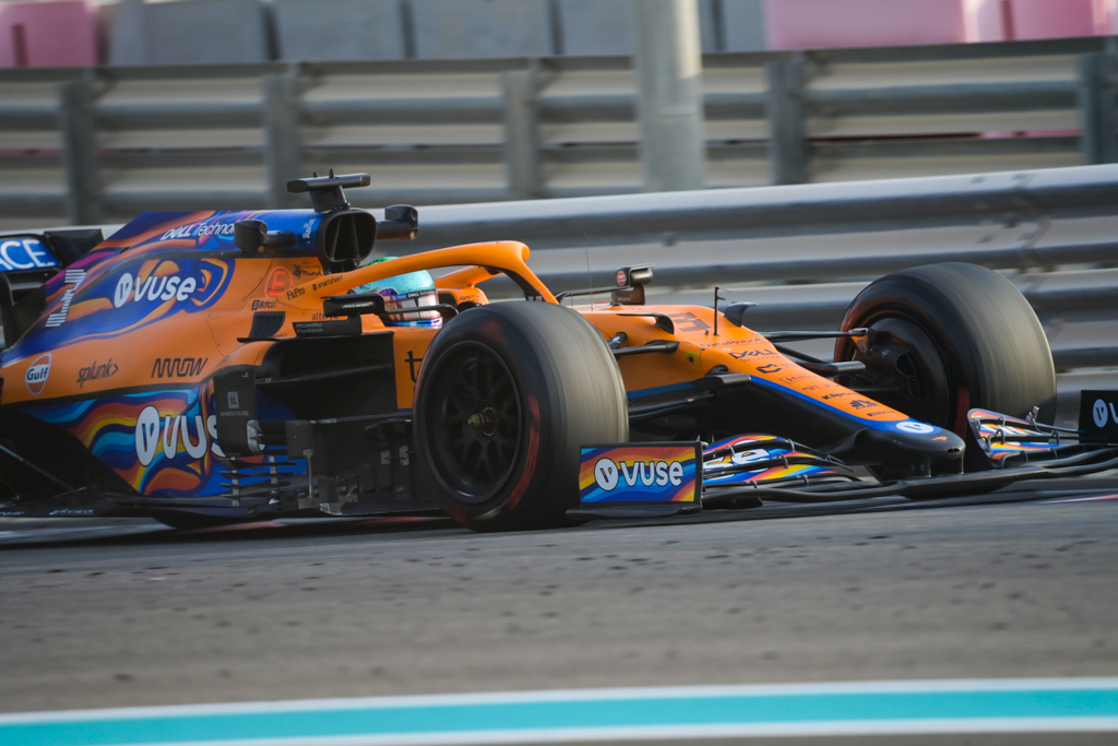 Forma-1, Daniel Ricciardo, McLaren, abu-dzabi tesztek 2021, első nap 