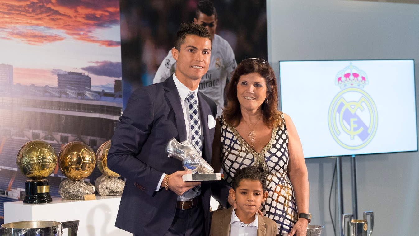 CR7 attends a ceremony for becoming Real Madrid's all-time leading scorer Cristiano Ronaldo tribute cr7 Real Madrid's president Florentino Perez Cristiano Ronaldo soccer Real Madrid SPORT Real Madrid's all-time leading scorer SQUARE FORMAT 