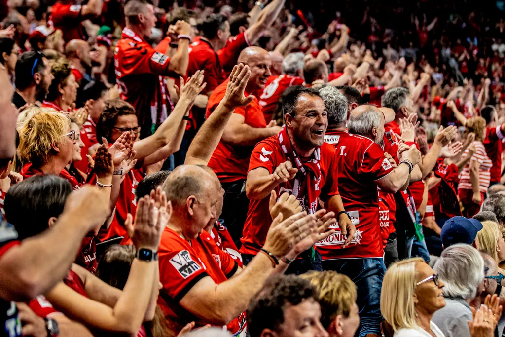 Telekom Veszprém–Aalborg HB (dán) férfi kézilabda, Bajnokok Ligája negyeddöntő, első mérkőzés, 2022.05.12. szurkolók hangulat 