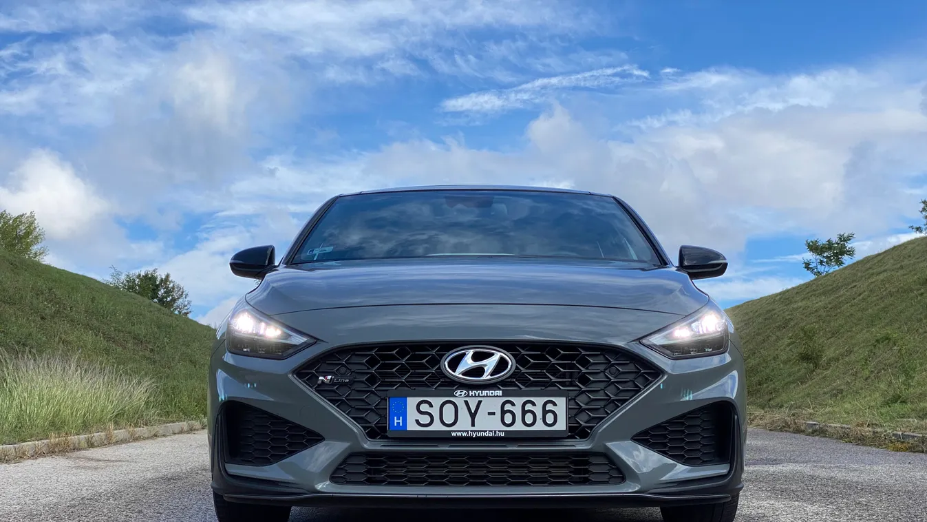 Hyundai i30 Fastback 1.5 TGDi N-Line teszt (2022) 