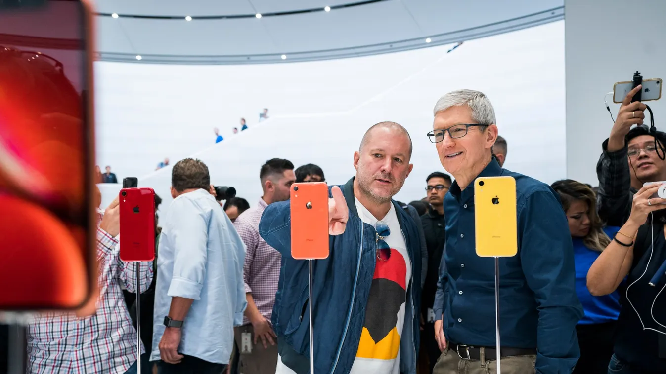 jony ive tim cook apple iphone xr 