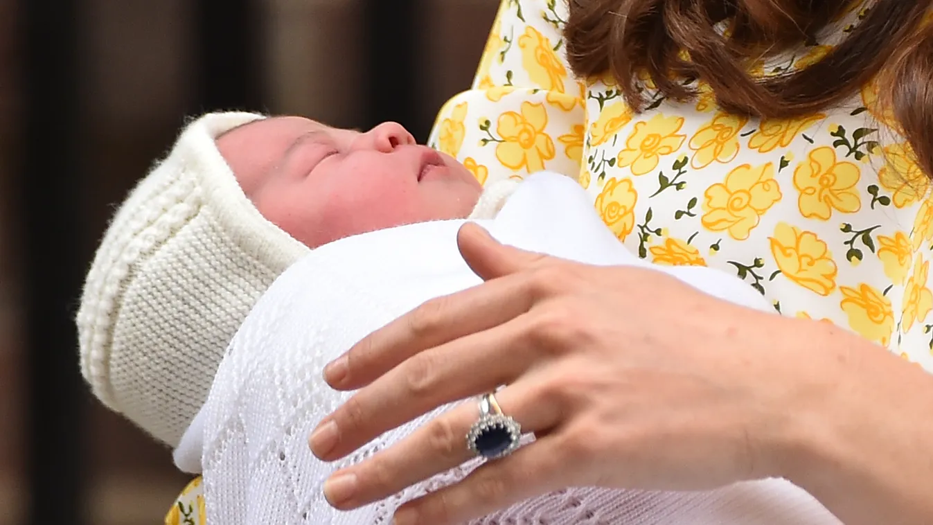 News, Katalin hercegnő bemutatta kislányát 