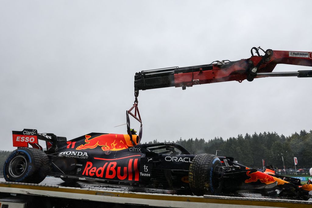 Forma-1, Belga Nagydíj, Sergio Pérez, Red Bull Racing, baleset 