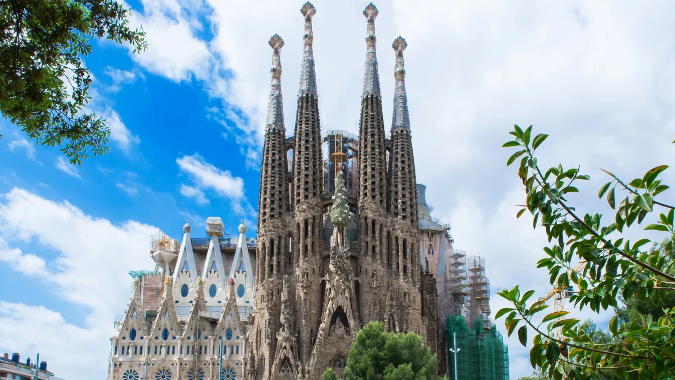 Utazás, A világ legkülönlegesebb templomai
Szent Család-templom, Spanyolország
Sagrada Familia 