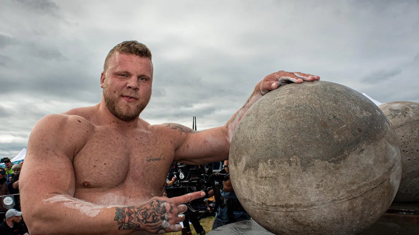 Blairgowrie,Scotland. 8,September,2019.Tom Stoltman lifts all the stones in record time of 21.80seconds, at Blairgowrie and Rattray Highland Games,The Ardblair Stones are nine reinforced concrete spheres ranging in weight from 18-152kg (40-335lbs). T high