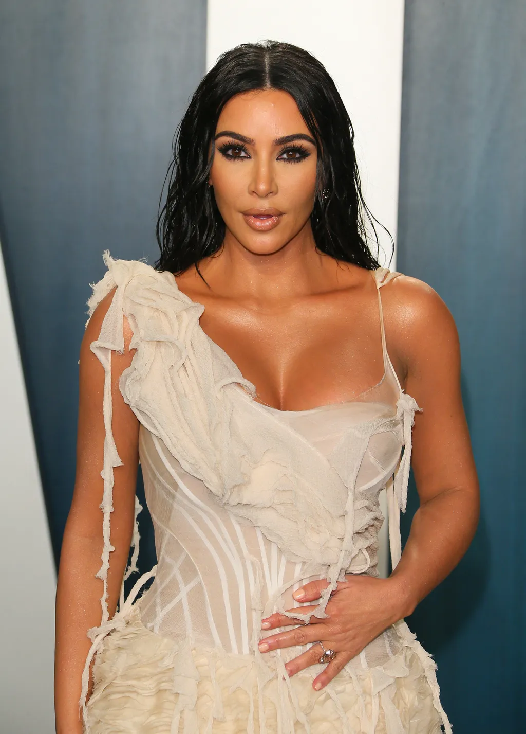 első tíz helyezett instagramm  Kim Kardashian Files For Divorce Vertical 