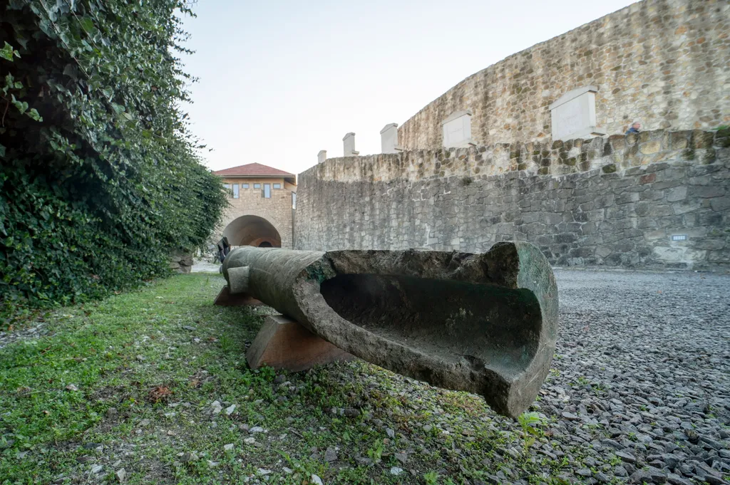 Több mint 400 éves ágyút tártak fel az egri várban, ágyú, Eger, lelet 