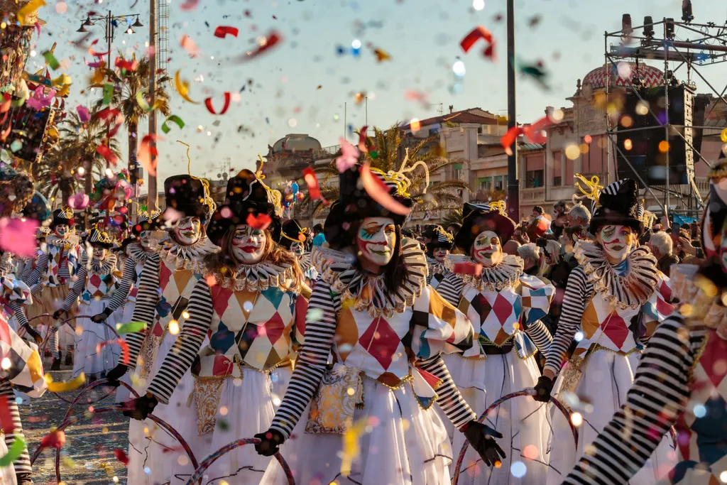 VIAREGGIO, karnevál, felvonulás, Olaszország, 150 éves hagyomány, 2023. 02. 07., február 4-től 25-ig 