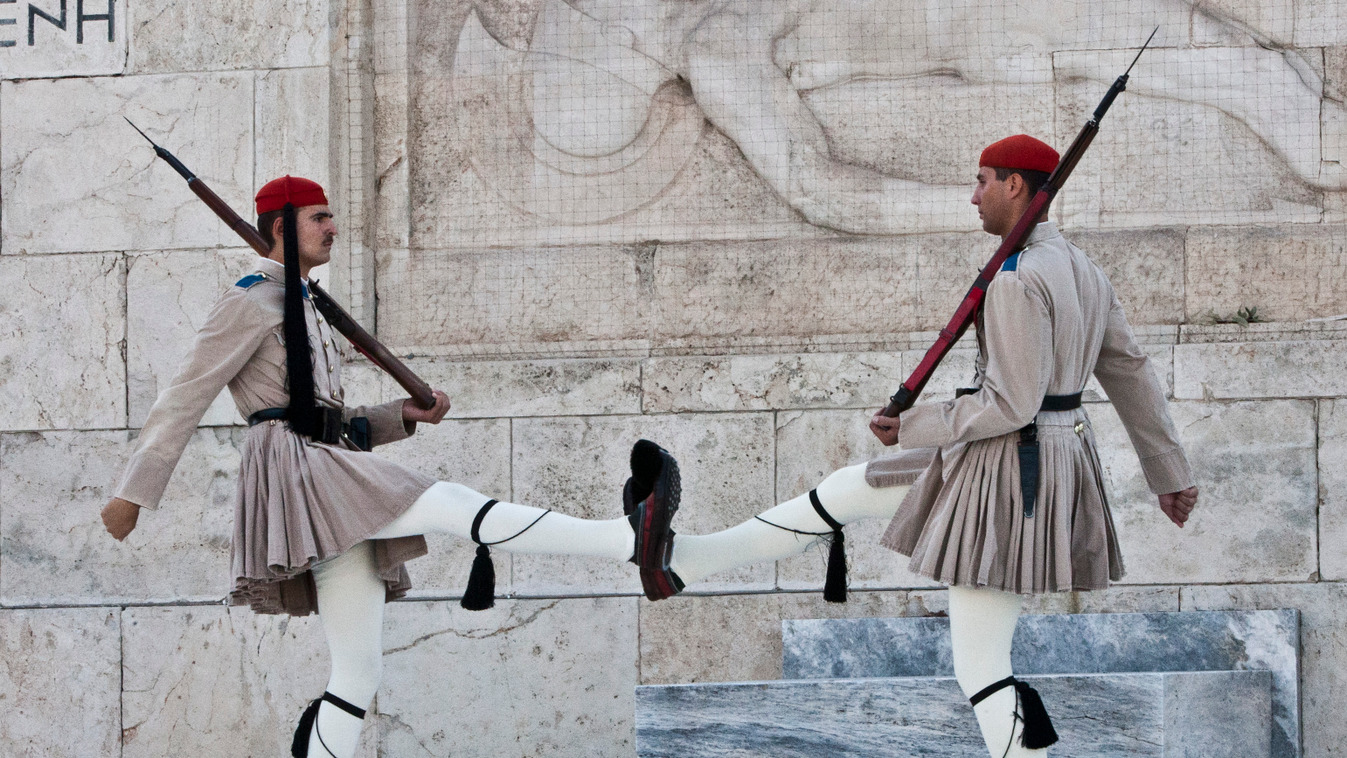 Athén , Görögország , vélság, díszórség a parlament előtt.
Fotó:Dudás Szabolcs
2015.07.02. 