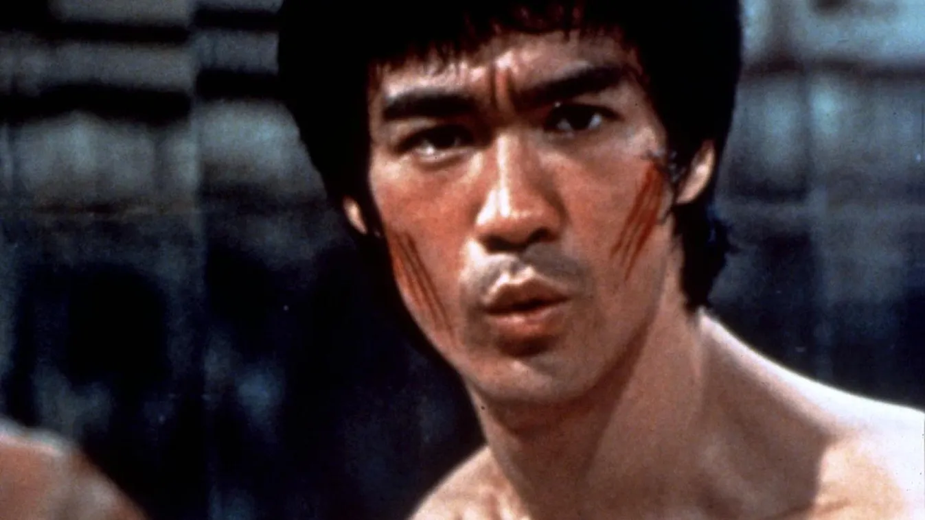 42 éve halt meg a harcművészet ikonikus alakja, Bruce Lee 