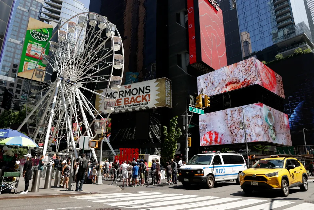 Óriáskerék a New York-i Times Square-en 