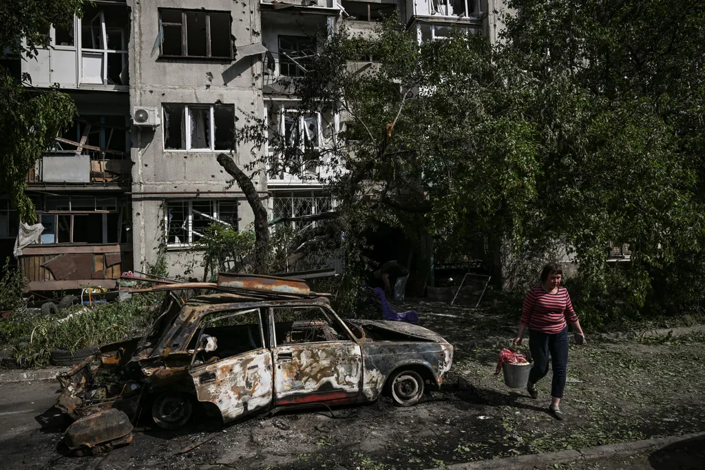 ukrán válság 2022, orosz ukrán háború, orosz ukrán konfliktus, háború, Ukrajna, war, rom, épületek 