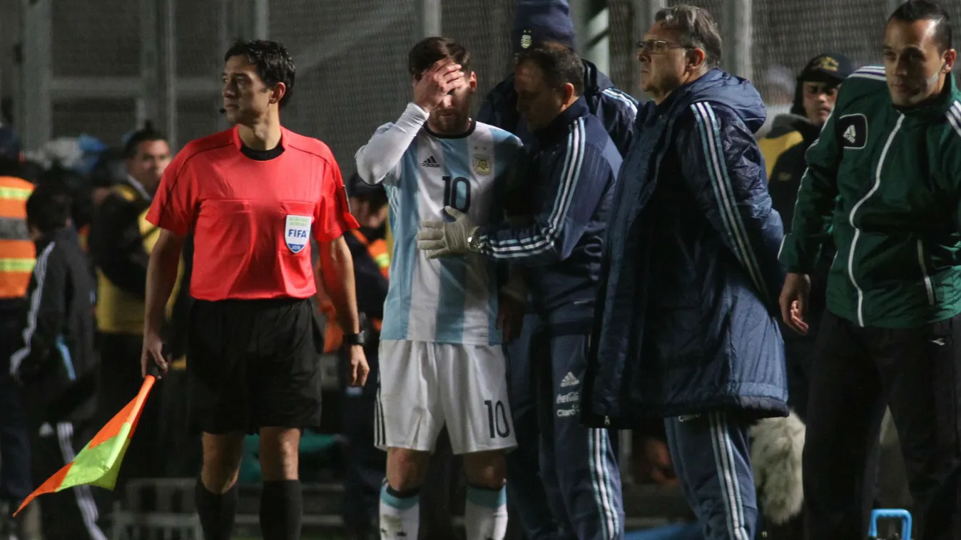 Lionel Messi az Argentína-Honduras meccsen, ahol le kellett cserélni 