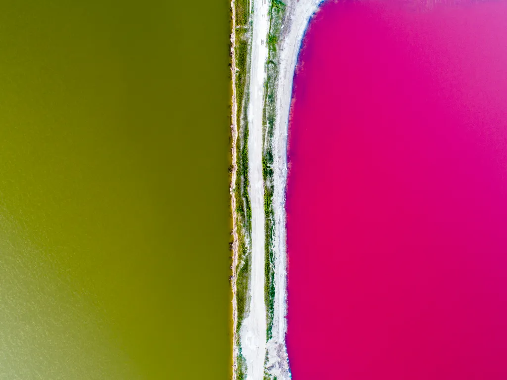 Jüncseng sóstó alga színváltoztató Kína 