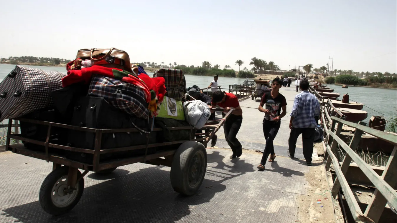 csomag EGYÉB TÁRGY férfi FOLYÓ híd kézikocsi KÖZLEKEDÉSI LÉTESÍTMÉNY menekült SZEMÉLY TÁJ TÁRGY EGYÉB TÁRGY férfi FOLYÓ híd kézikocsi KÖZLEKEDÉSI LÉTESÍTMÉNY menekült SZEMÉLY TÁJ TÁRGY Ramádi, 2015. április 22.
Az iraki kormányerők és az Iszlám Állam (IÁ)