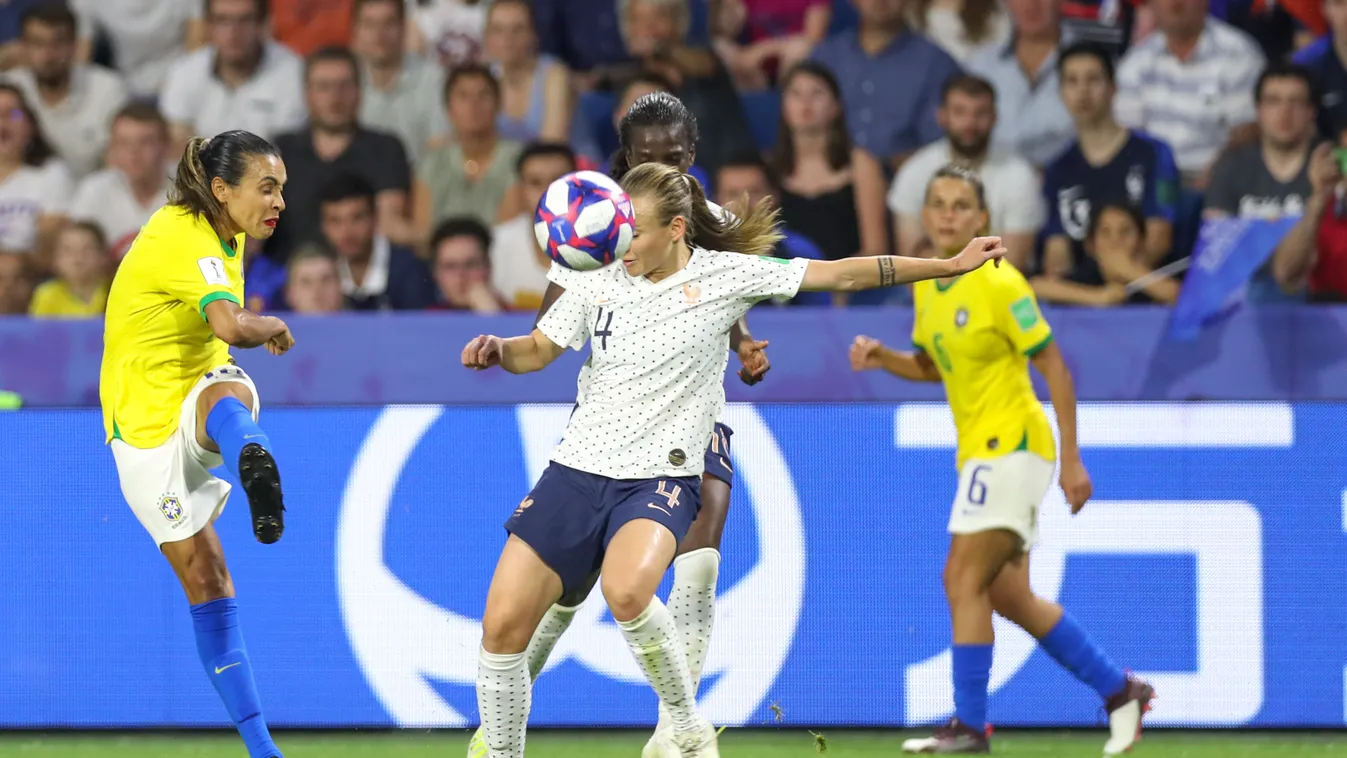 France and Brazil play for the Women's Soccer World Cup in Le Havre in France Holanda Le Havre Netherlands brazil FIFA france frança PHOTOGRAPHER reims soccer vanessa carvalho womens world WORLD CUP zkpa 