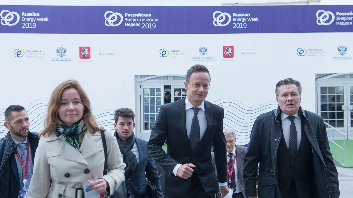 SZIJJÁRTÓ Péter; Szijjártó Péter külgazdasági és külügyminiszter a Russian Energy Week-en Moszkvában 