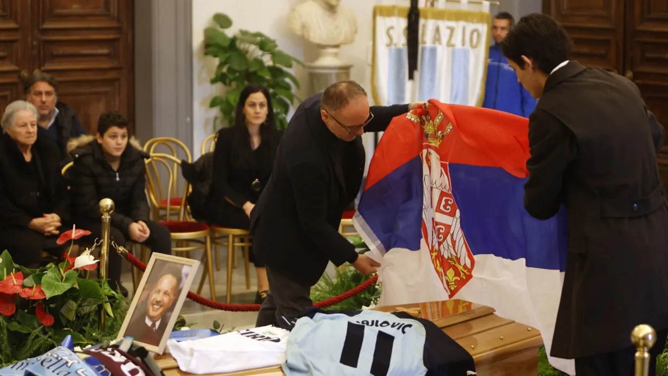 People say goodbye to Sinisa Mihajlovic 2022,coffin,december,football player,Italy,Rome,Serbian football Horizontal 