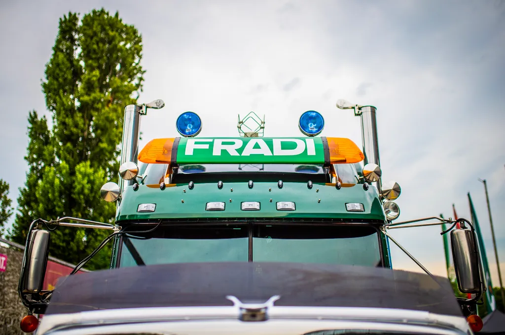 Fradi kamion bemutatkozása FTC Ferenváros bemutatása 
