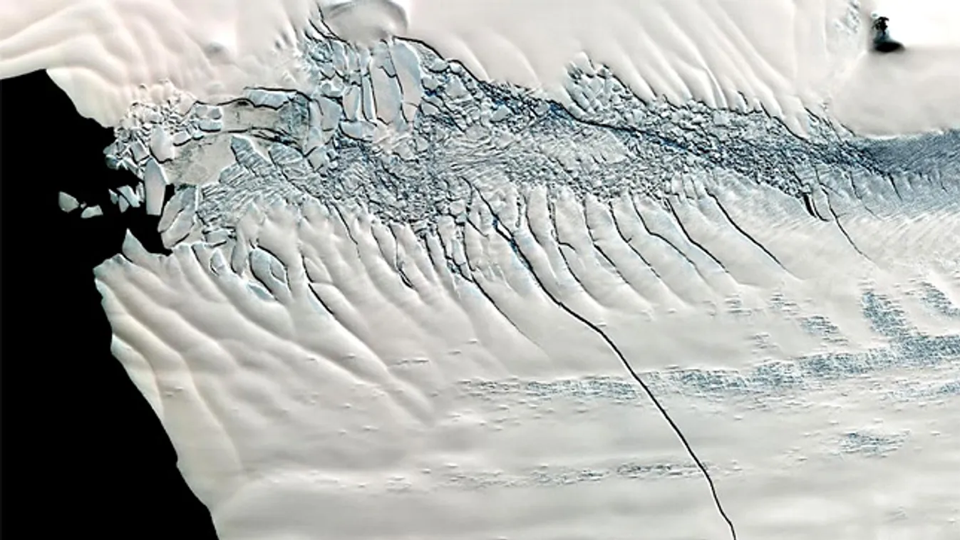 Pine Island Glacier, hatalmas repedés a gleccseren, Antarktisz 