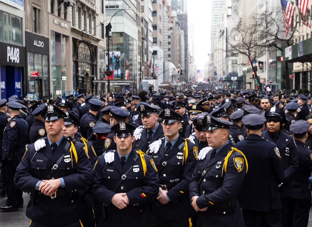 Lelőtt New York-i rendőr temetése, galéria, 2022.02.03. 