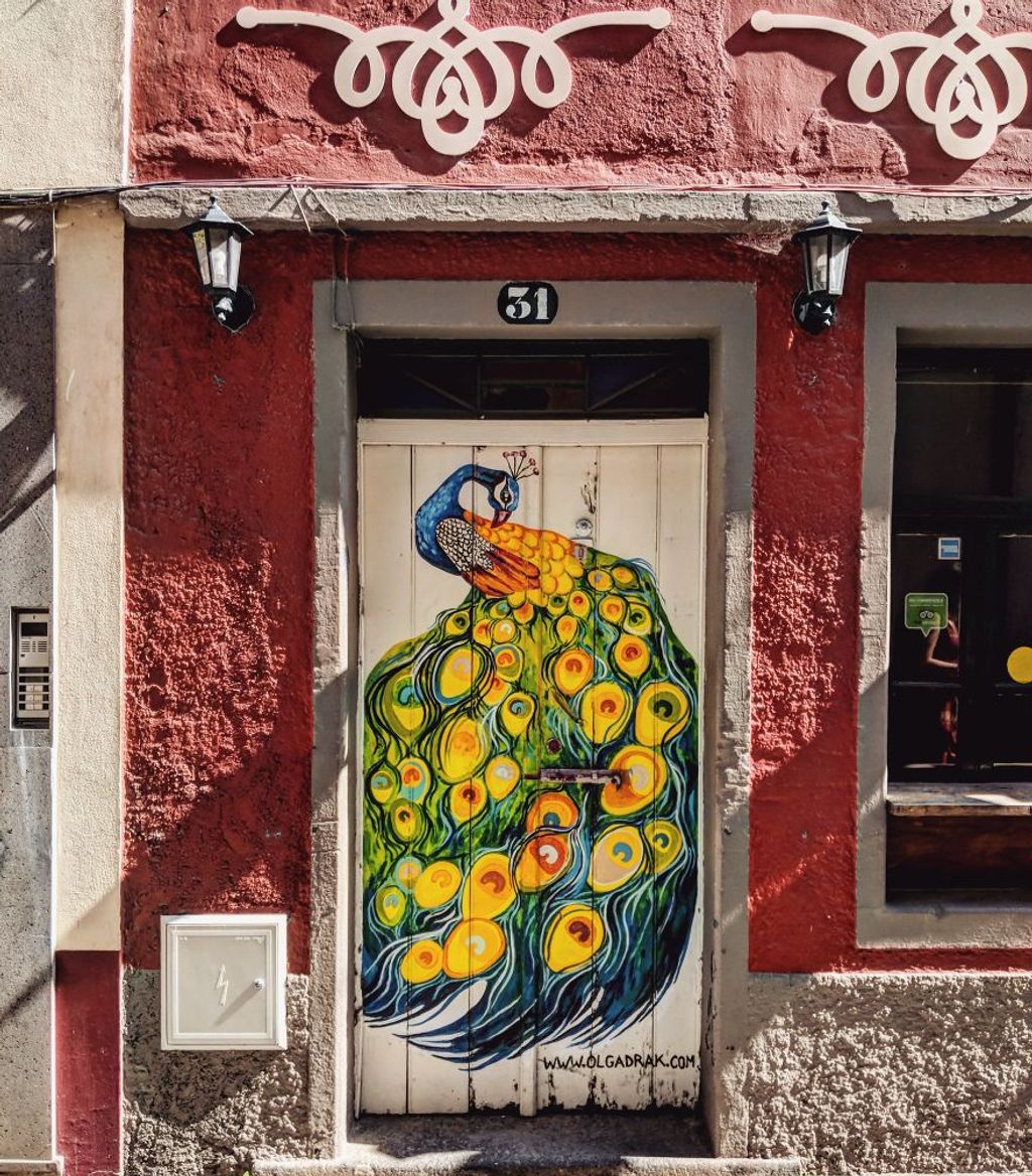 Madeira színes ajtajaira igazi műalkotások vannak festve, spanyolország, madeira, ajtó, ajtók, festett ajtók, festmény, képek, ajtófestmény 