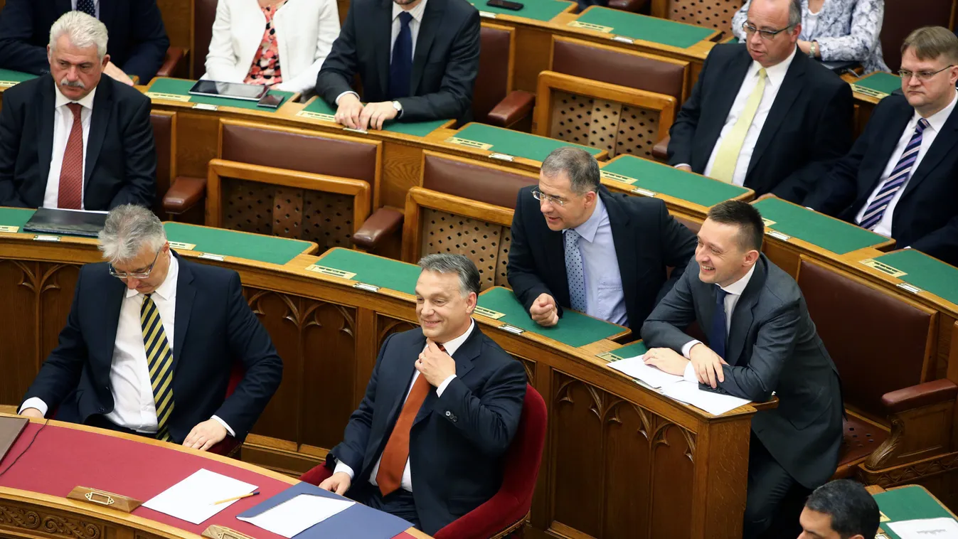 kormányalakítás, parlament, fidesz, Orbán, Semjén, Rogán 
