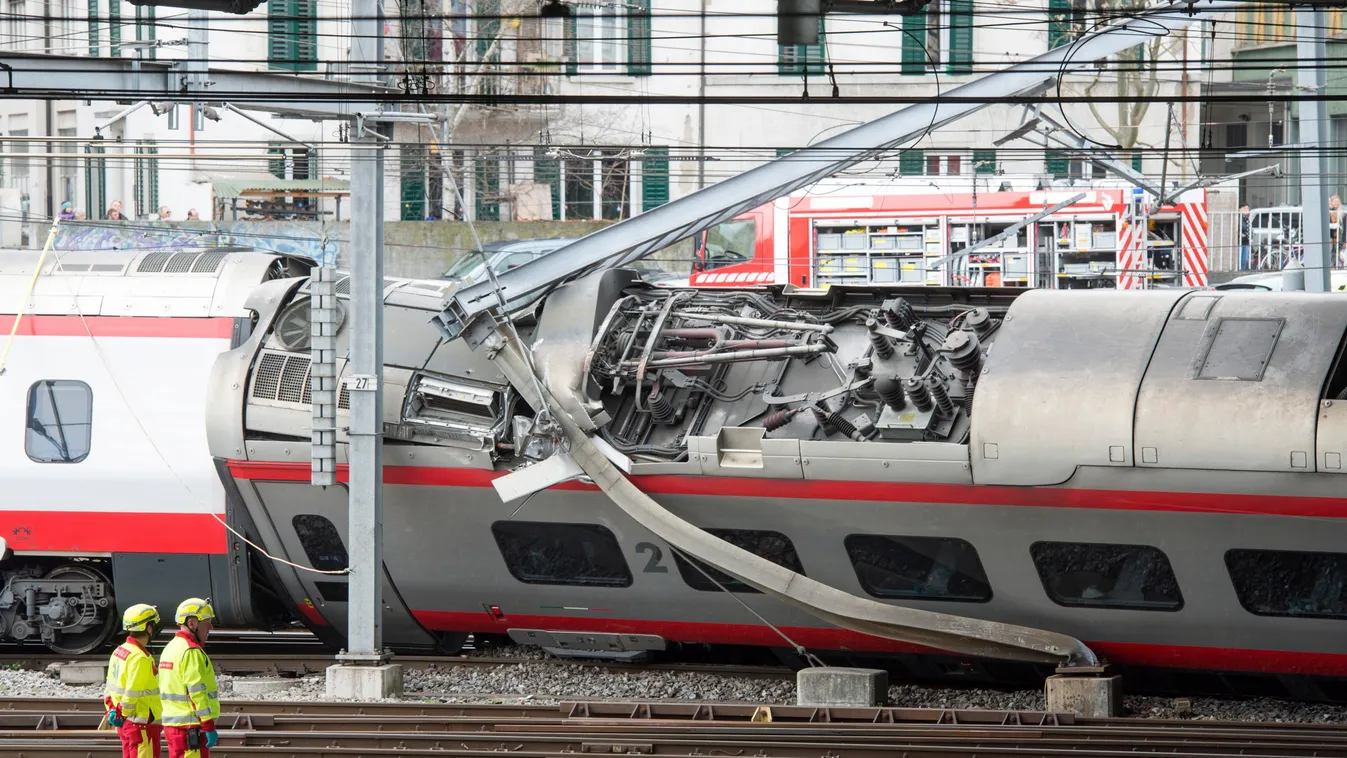 svájc kisiklott szerelvény vonat Luzern EuroCity vasúttársaság Milánó és Bázel között közlekedő járat 