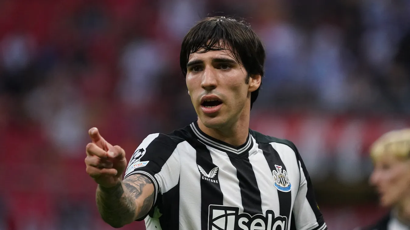 AC Milan v Newcastle United FC: Group F - UEFA Champions League 2023/24 NurPhoto UEFA Champions League 2023-24 September 19 2023 19th September 2023 Newcastle United Sandro Tonali Newcastle United FC AC Milan Uefa Champions League group stage group F Gius