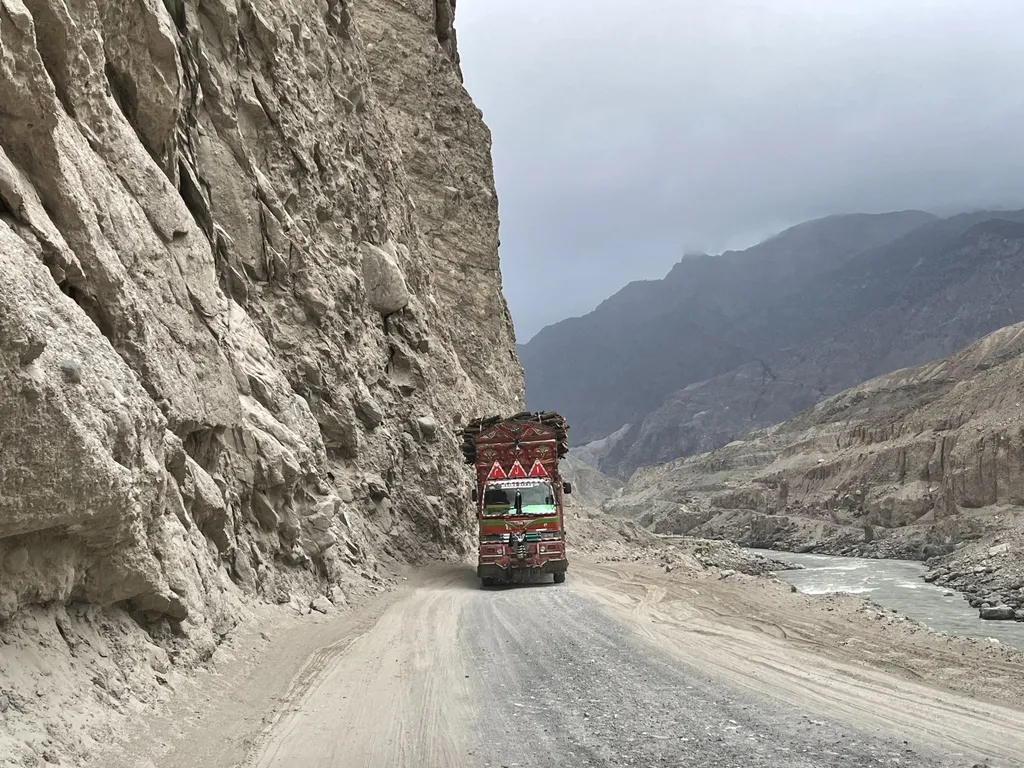 Pakisztán, Karakoram, Karakoram-hágó, hágó, átkelő, út, utak, útvonal, veszélyes, autós, autó 