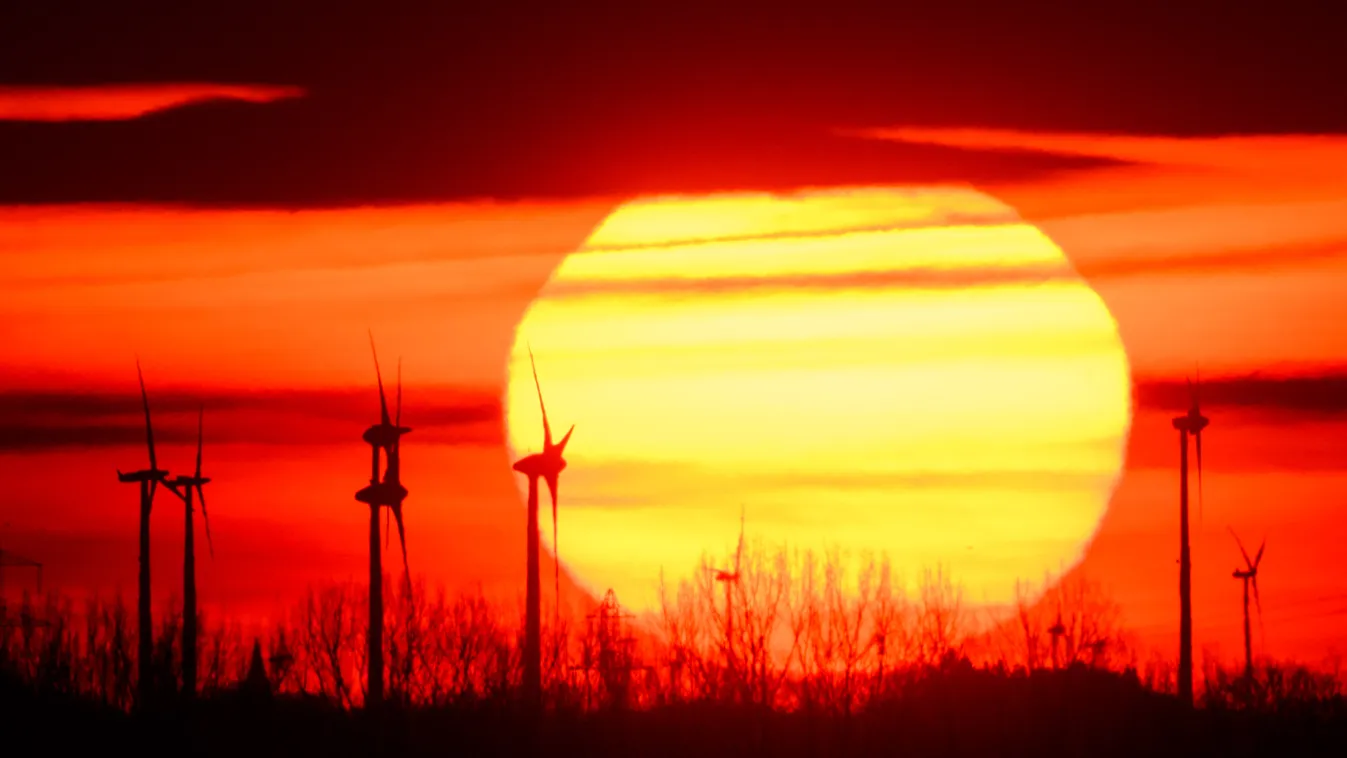 Németország, áram, rezsi,    north Weather Seasons Wind turbines Wind energy renewable Energies Green electricity EEG EEG allowance Energy Energy turnaround Climate change Horizontal WIND TURBINE WIND POWER HEAT SUN 